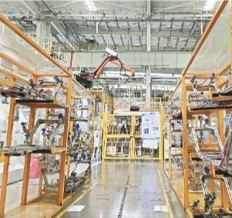 工业机器人 上楼 打造空中无人化产线